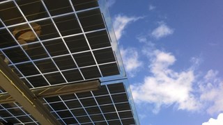 Zonnepanelen op parkeerplaatsen